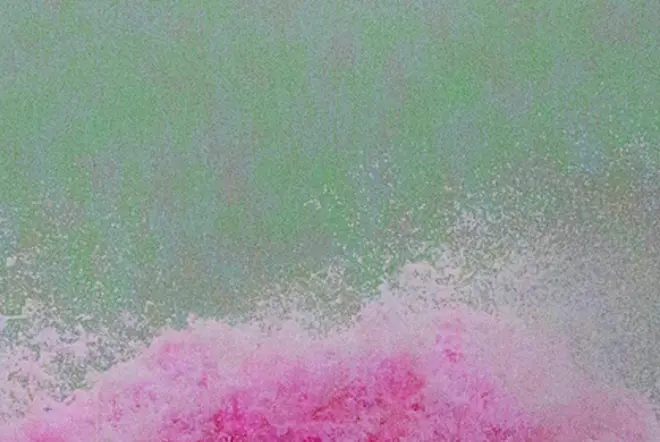 ZWISCHEN ERDE UND HOFFNUNG