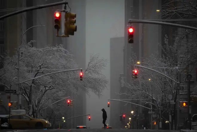 Phil Penman image traffic lights in New York 