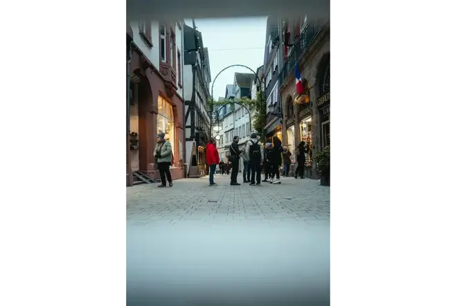 People standing in Wetzlar City.