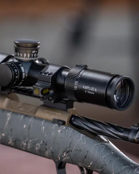 Leica-Riflescopes-Amplus-Hunting