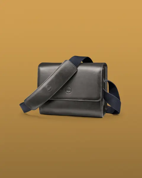 System bag for Leica M cameras.