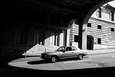 car b&w