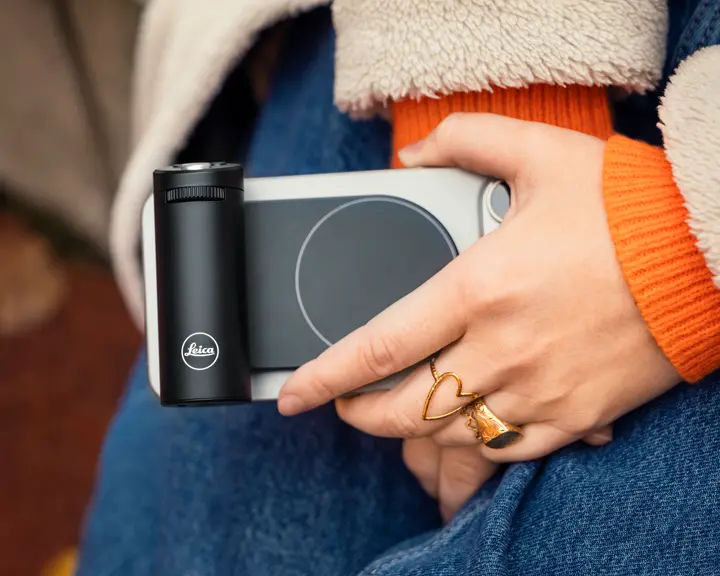 Leica LUX Grip in hands