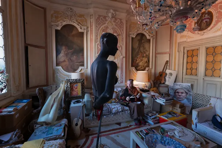 old woman in his house in venice