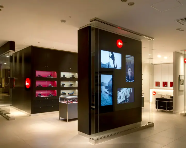Leica Store Daimru Tokyo