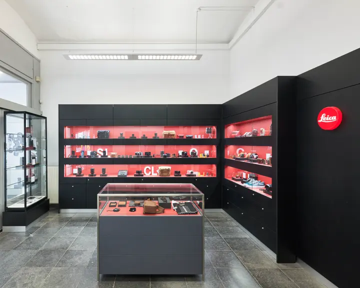 Leica Store Wien West insideview