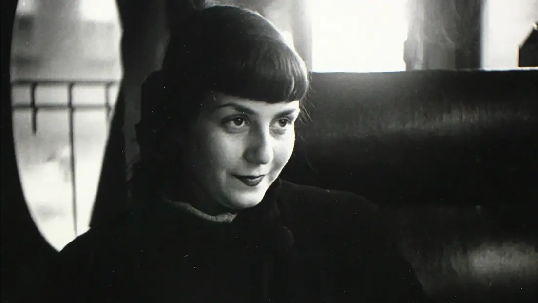 Saul Leiter Photo of Adele