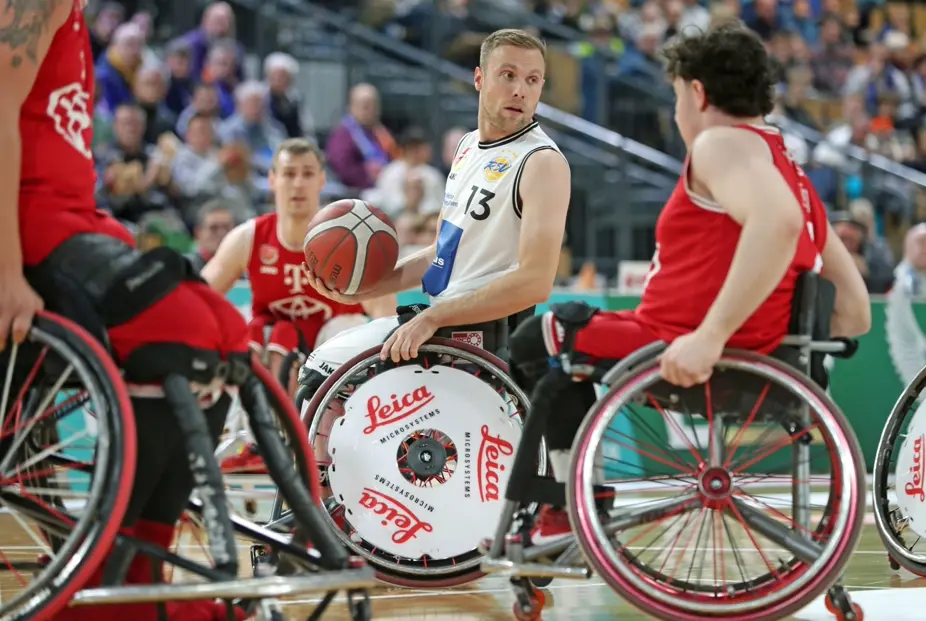 03_Thomas Boehme beim Rollstuhlbasketball, ©Thomas Boehme