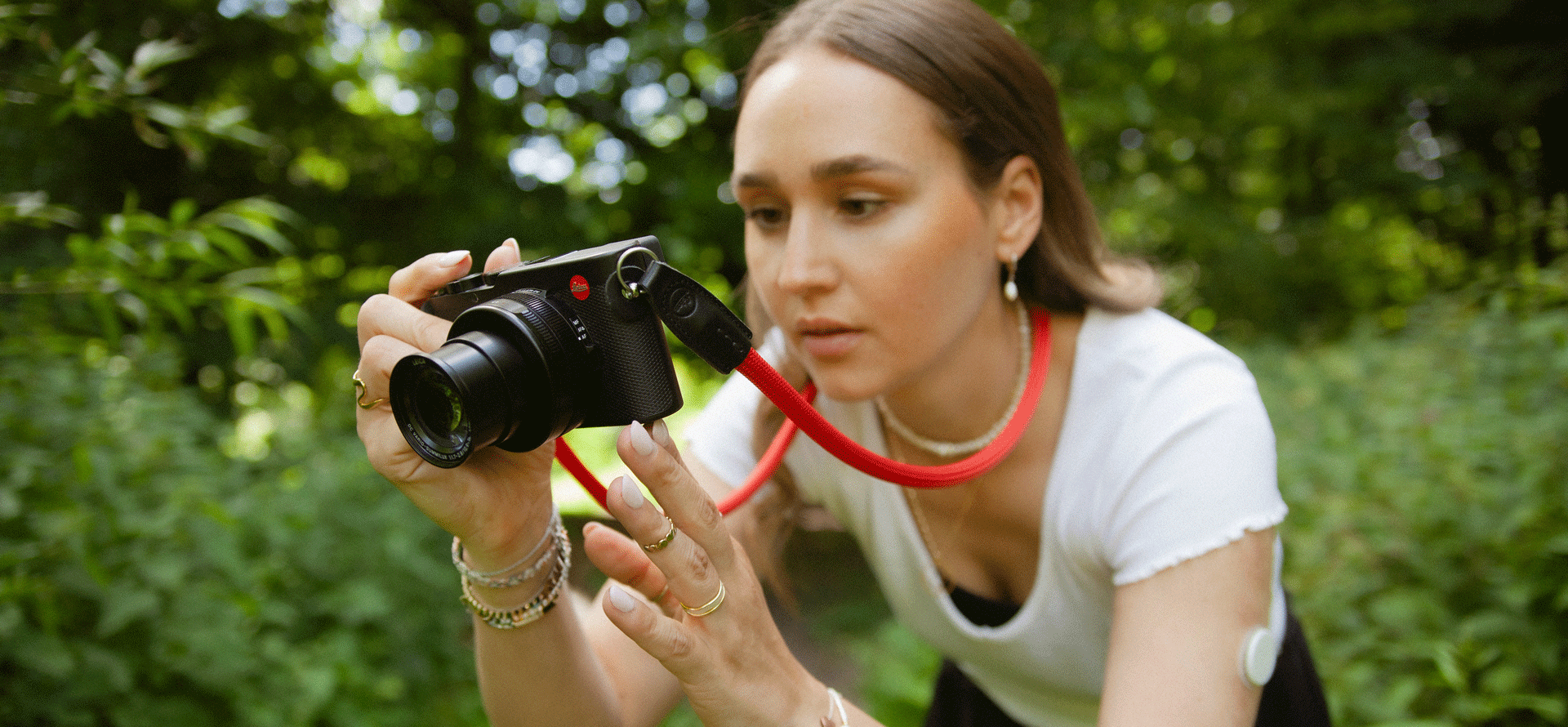 Anna Neubauer with the new Leica D-Lux 8