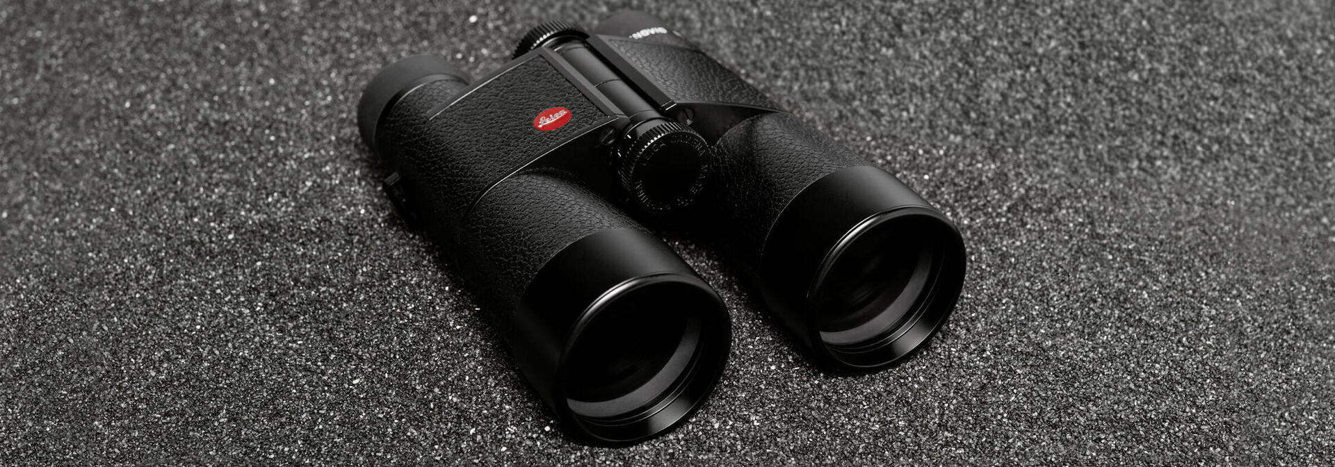 Leica_Fernglaeser_Window_Teaser_All_Pages_2400x840_teaser-2400x787