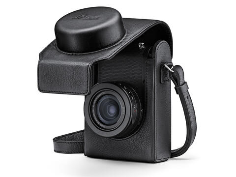 18556_D-Lux 8_camera-case-black_open_1920px.jpg