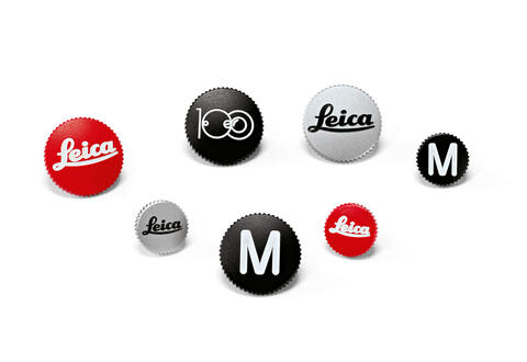Leica_Release_Buttons_158d121520d1aa.jpg