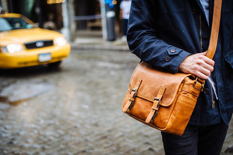 ONA Bag, The Berlin II, leather, vintage bourbon 14916 | Leica ...