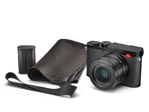 Leica Soft Napa Leather Pouch for D-Lux 6 Digital Camera at