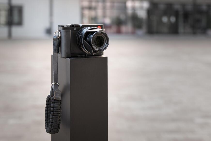 Leica D-Lux 7 Now Available in Black