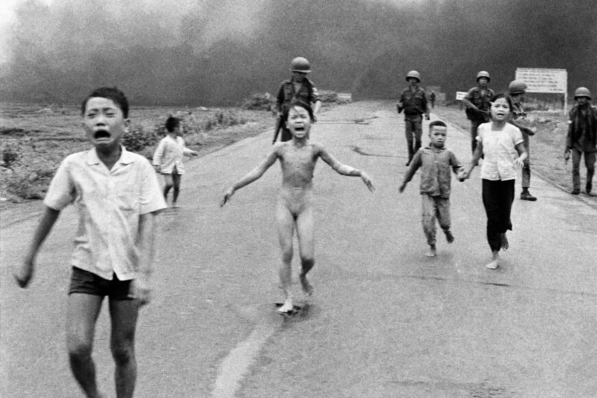 Napalm-attack-in-Vietnam.jpeg