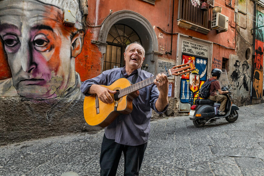 Steve McCurry - Travelling Italy with the SL-System