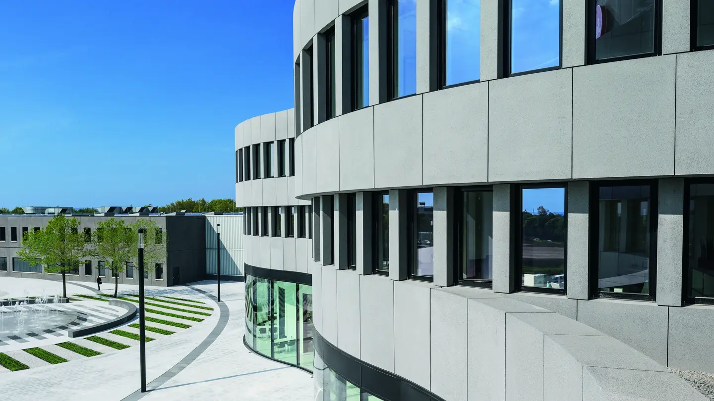 Leica Building