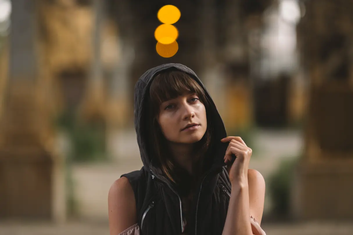 Portrait of woman with brown hairs