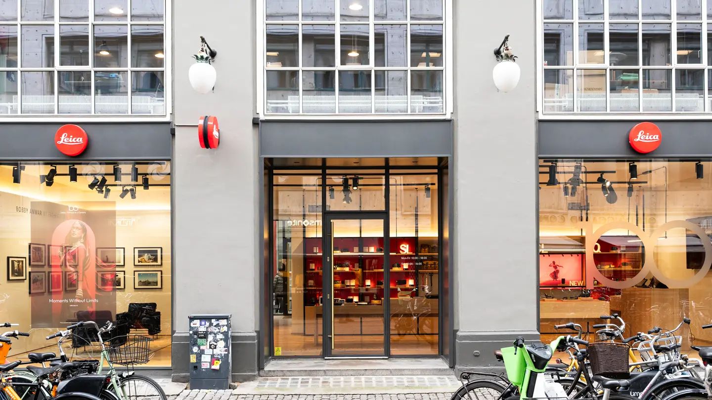 Leica Store outside