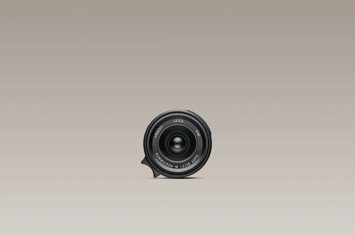 Leica Summicron-M 28 front view