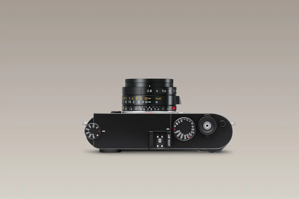 Elmarit-M 28 on M-Camera