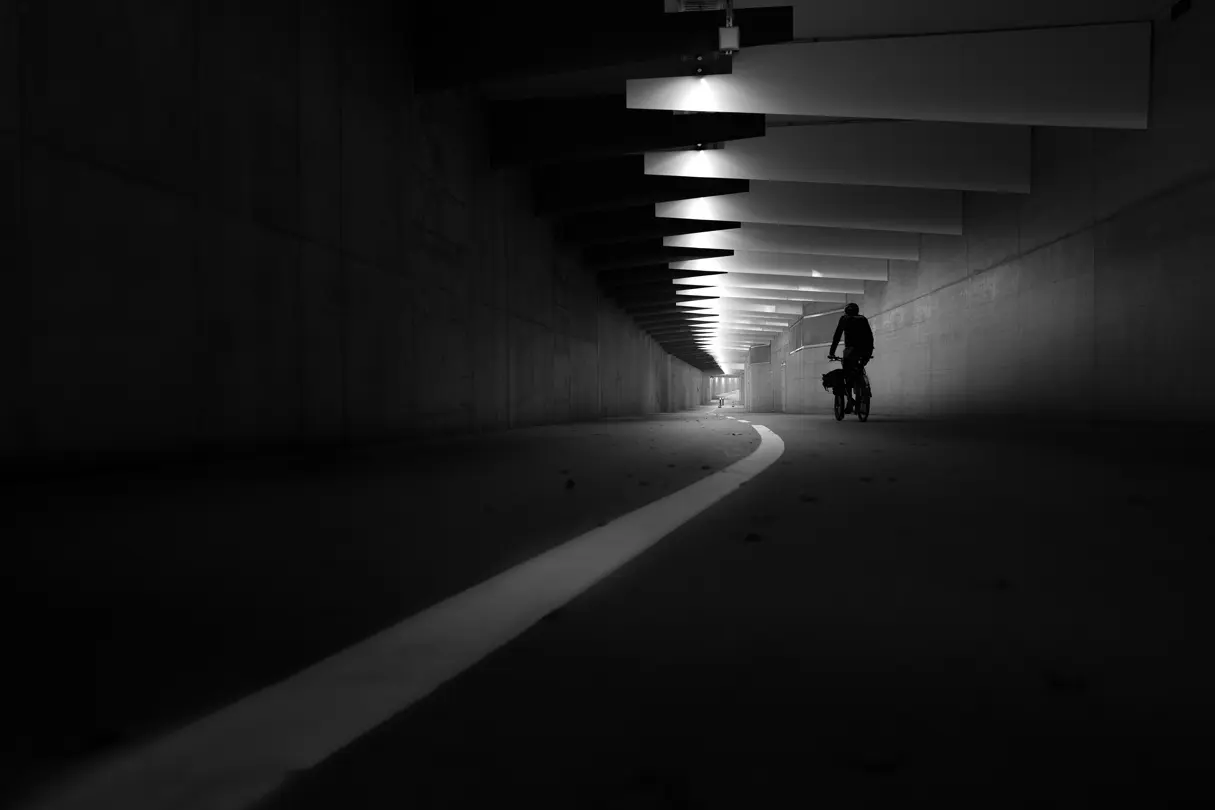 LCCH-StefanBerdat-Velofahrer-Leica-Q3-Monochrom-3840x2560--2-