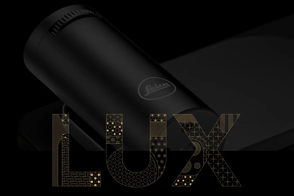 Leica LUX-Grip close up with "Lux"-headline in front.