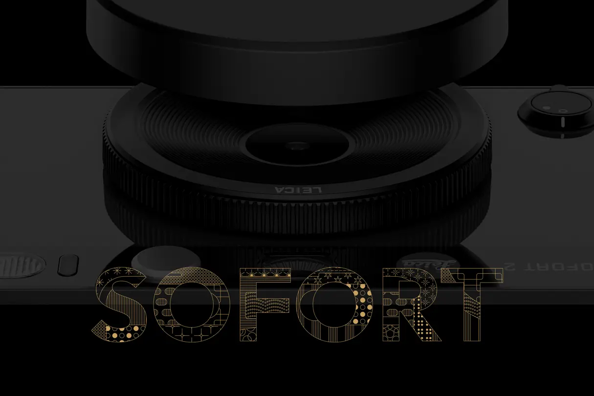 Leica Sofort 2 black close-up.