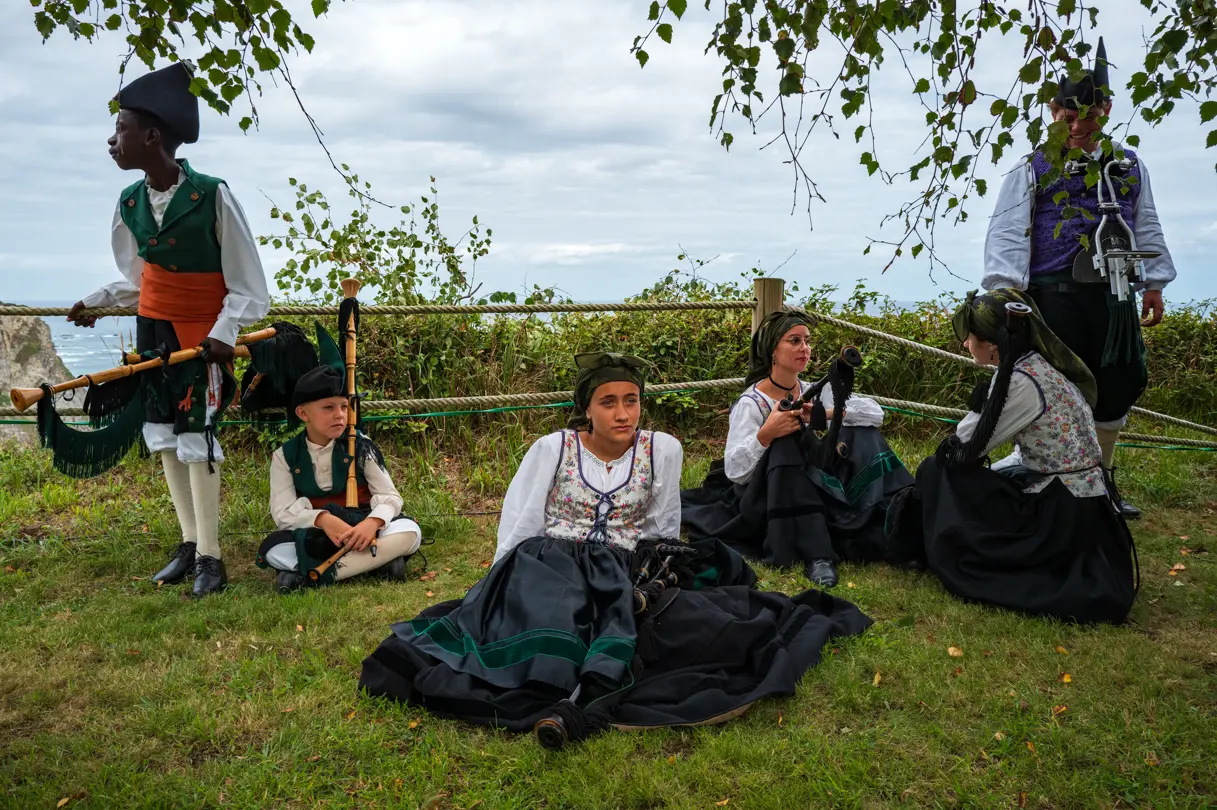 Victor M. Pérez - Folclore español