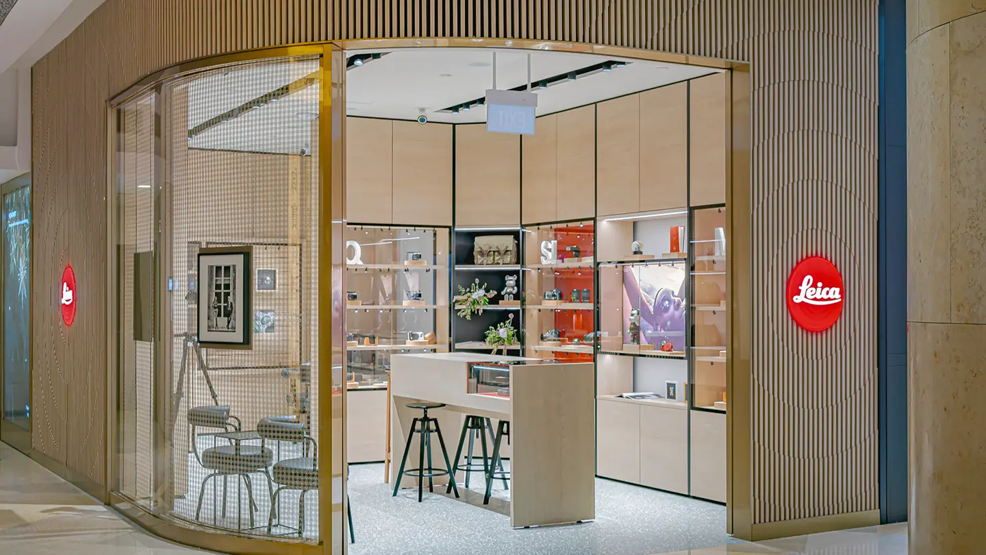 Leica Store Singapore ION Orchard Front