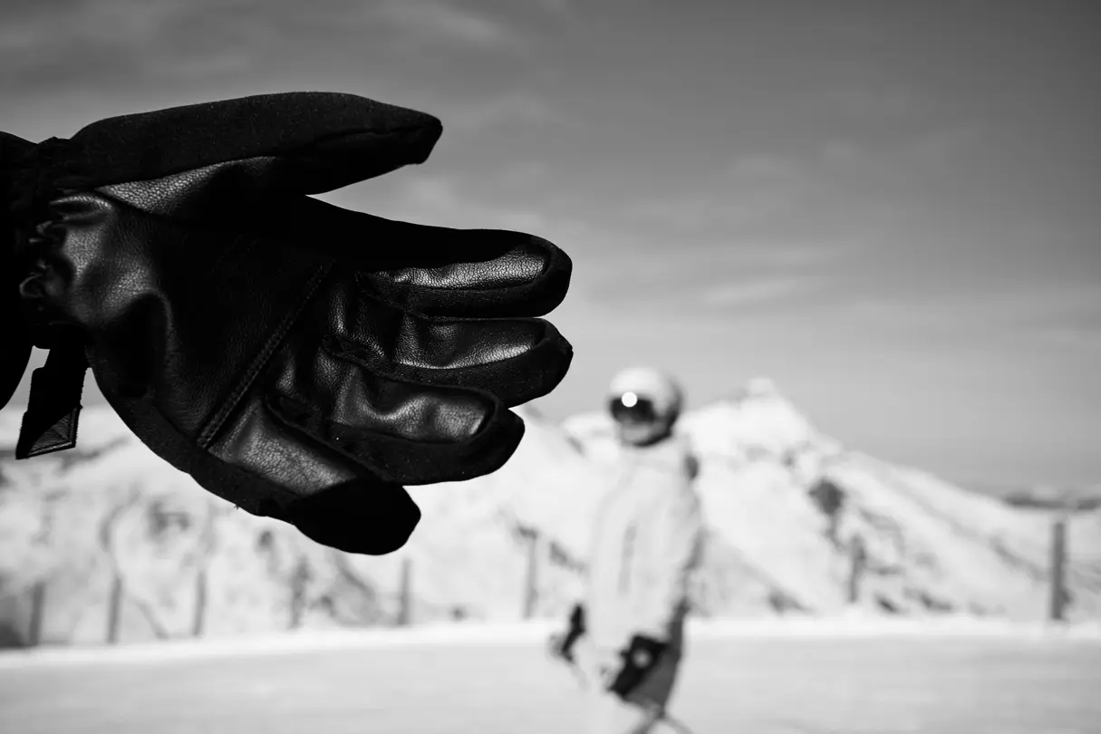 LCCH-Phil-Penman-Jungfrau-Portrait48Noctilux-35mm-3840x2560