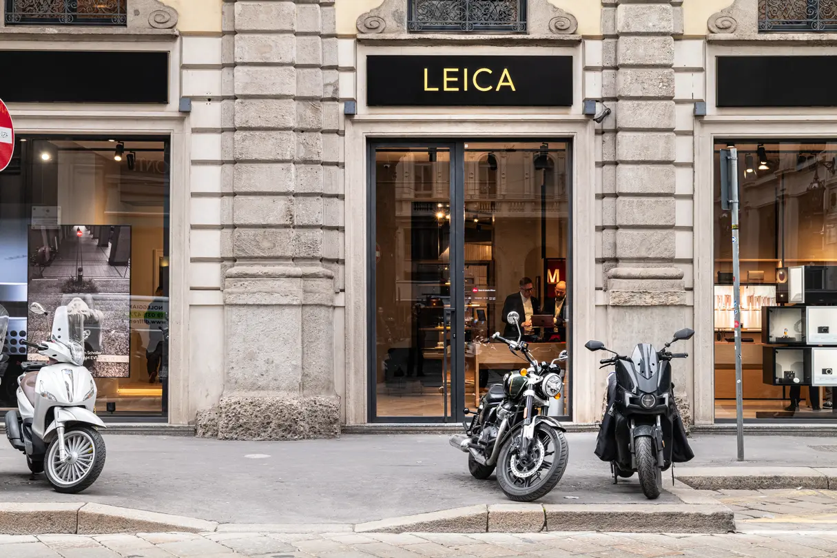 Leica Store Milan outsideview