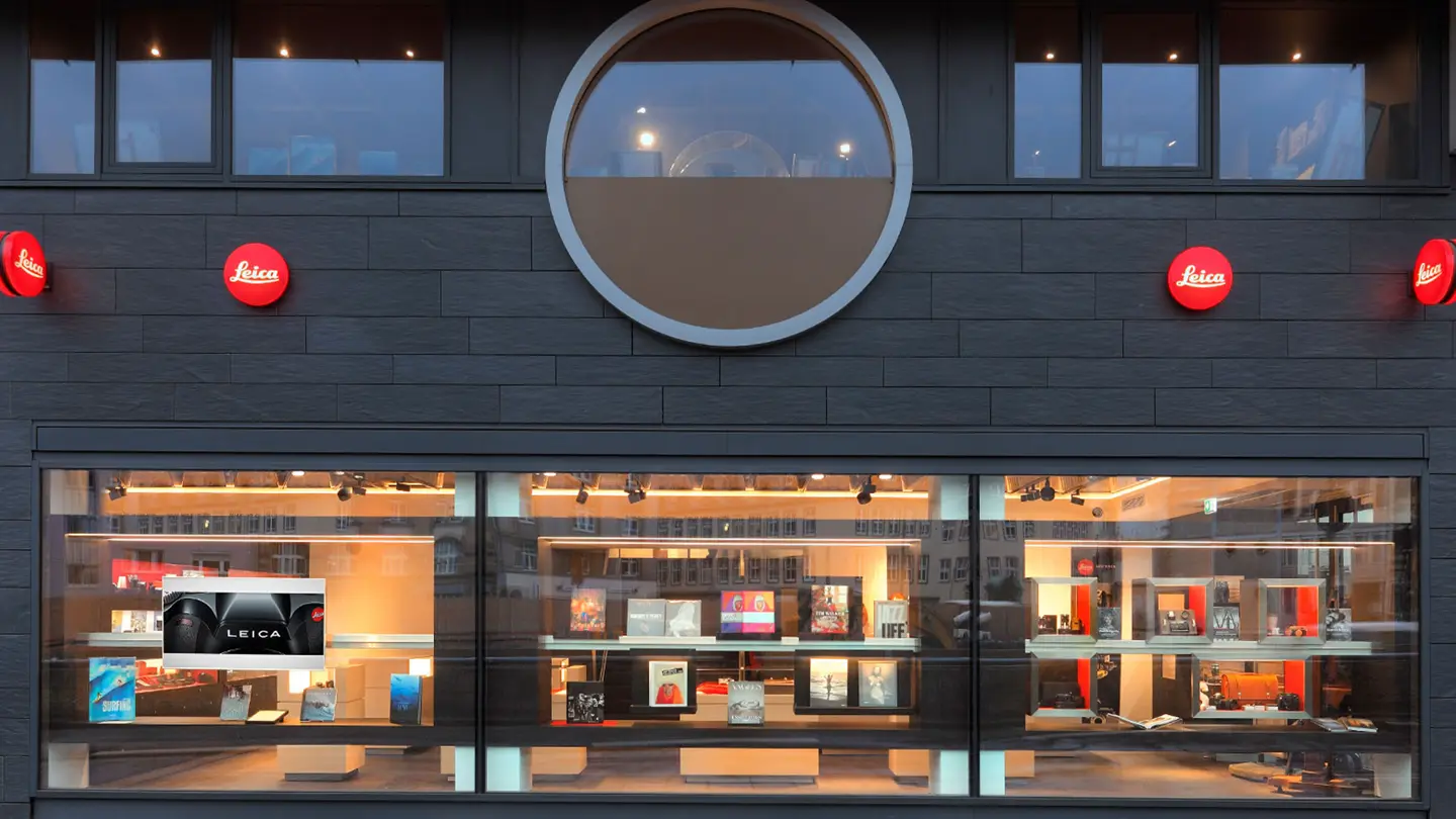 Leica Store Frankfurt outside