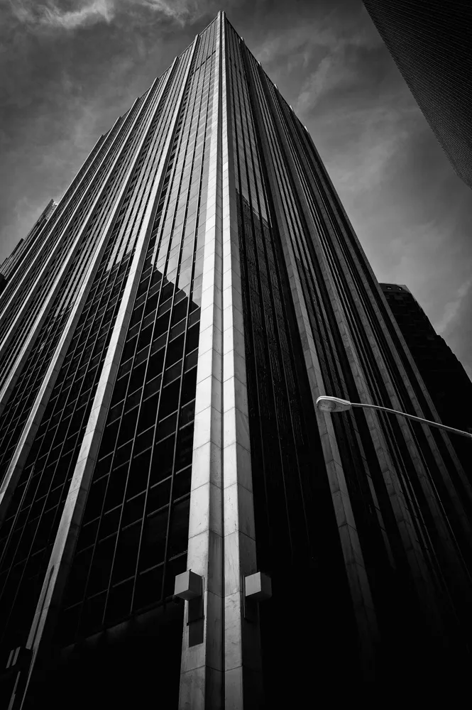 sky scraper b&w