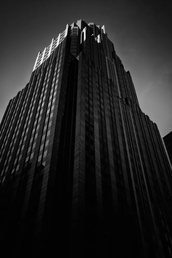 sky scraper b&w