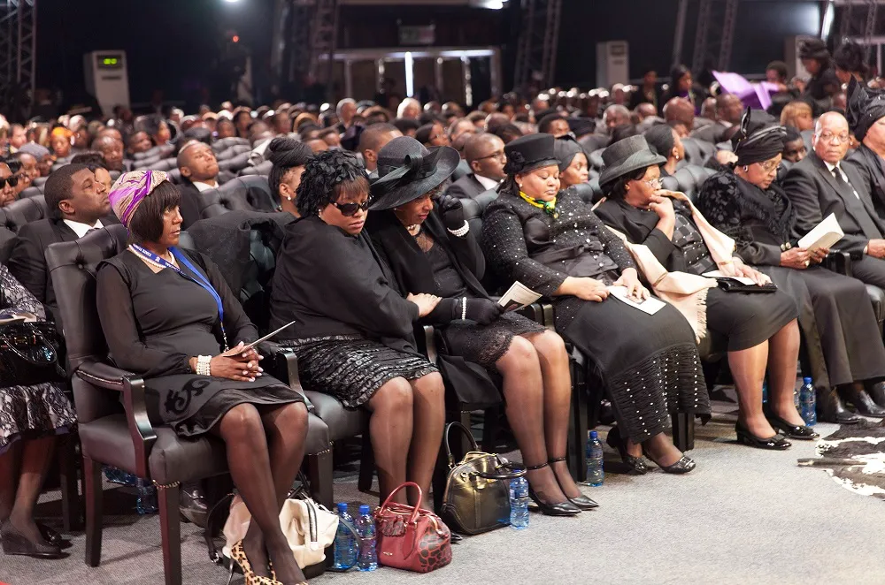 crowd at the ceremony