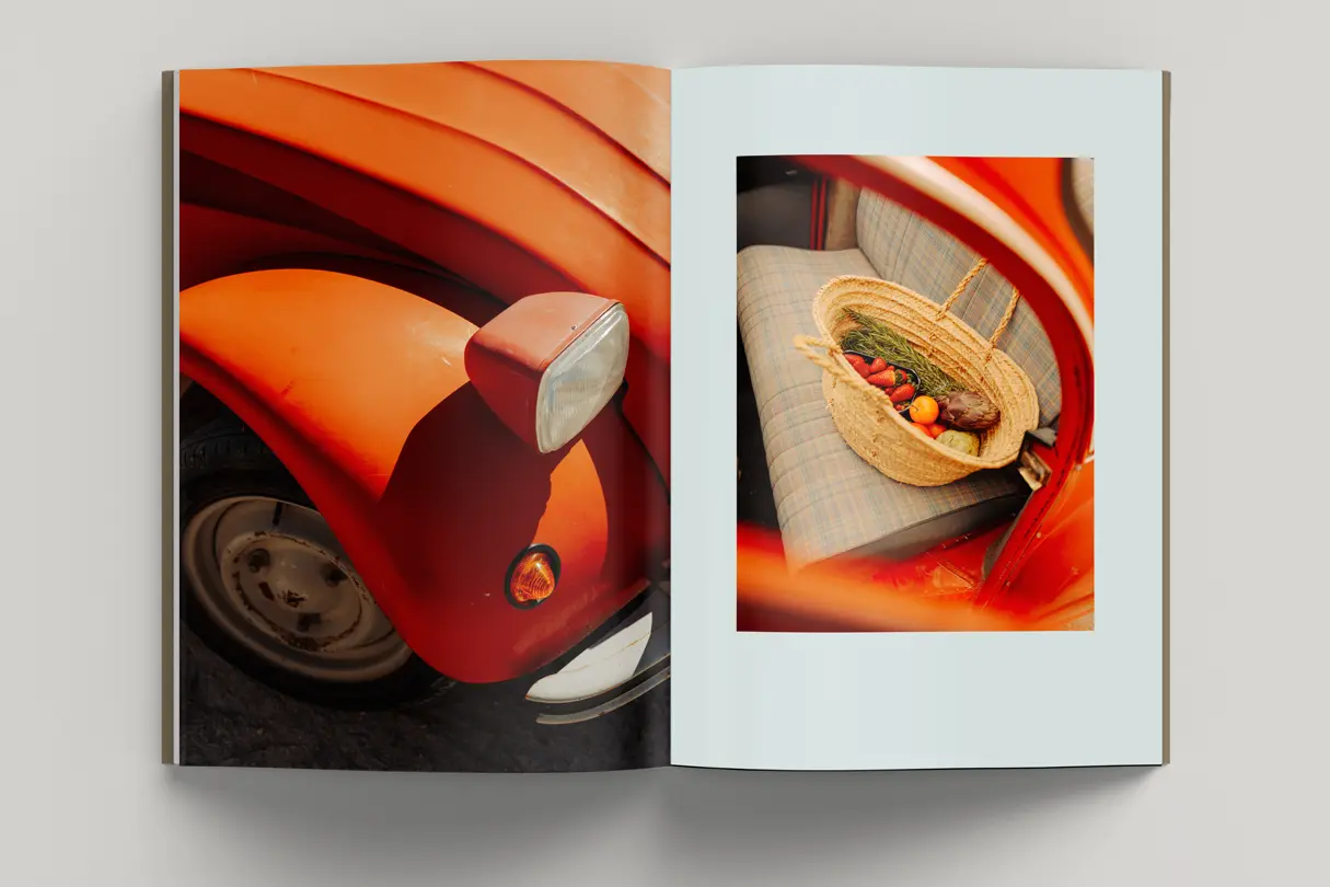 Photobook Fernweh Photos of the red car and fruits