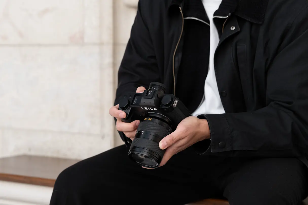 Leica SL3-P with Vario-Elmarit-SL 28-70 in hands