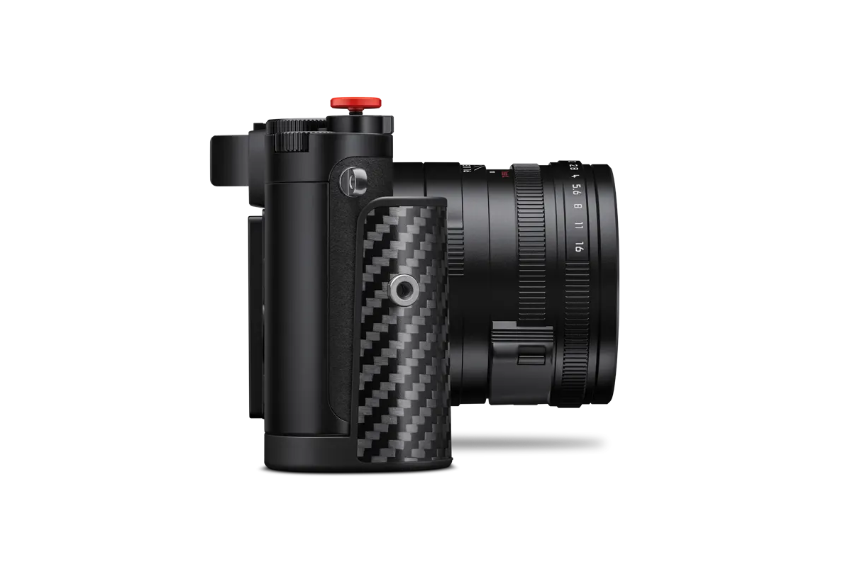 Leica Q3 43 Formula 1® Edition right side view