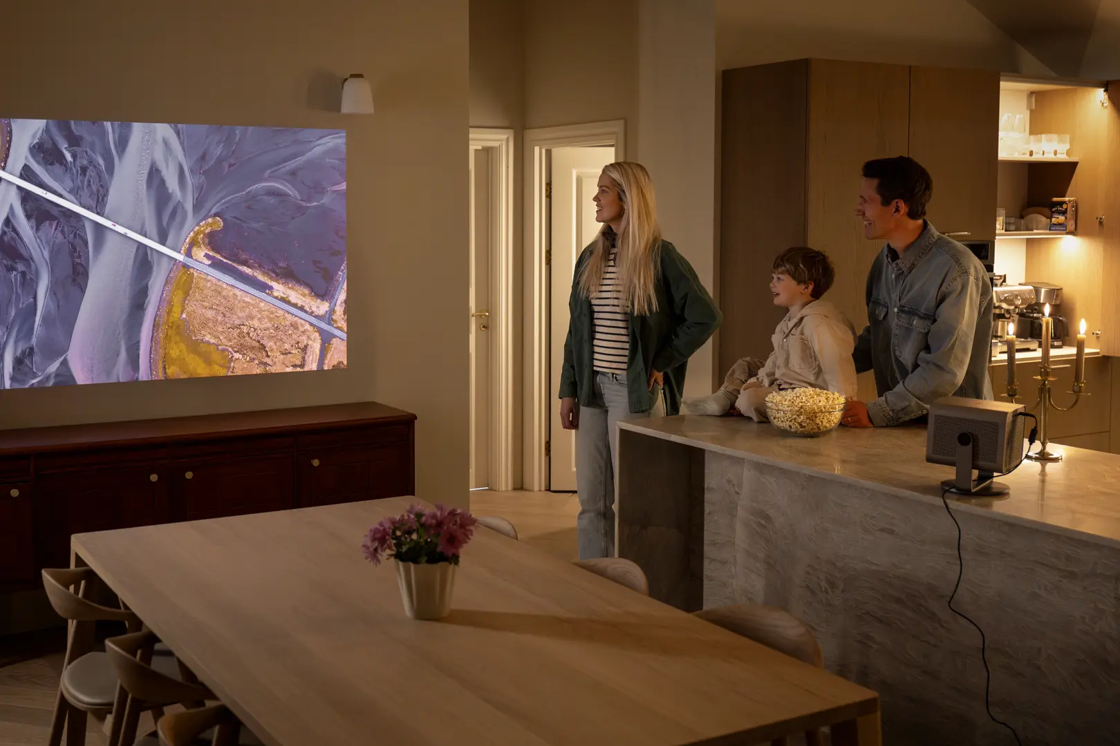 Ambient_Compact_Family-2_3840x2560px.jpg.webp?itok=DMOkfn1_