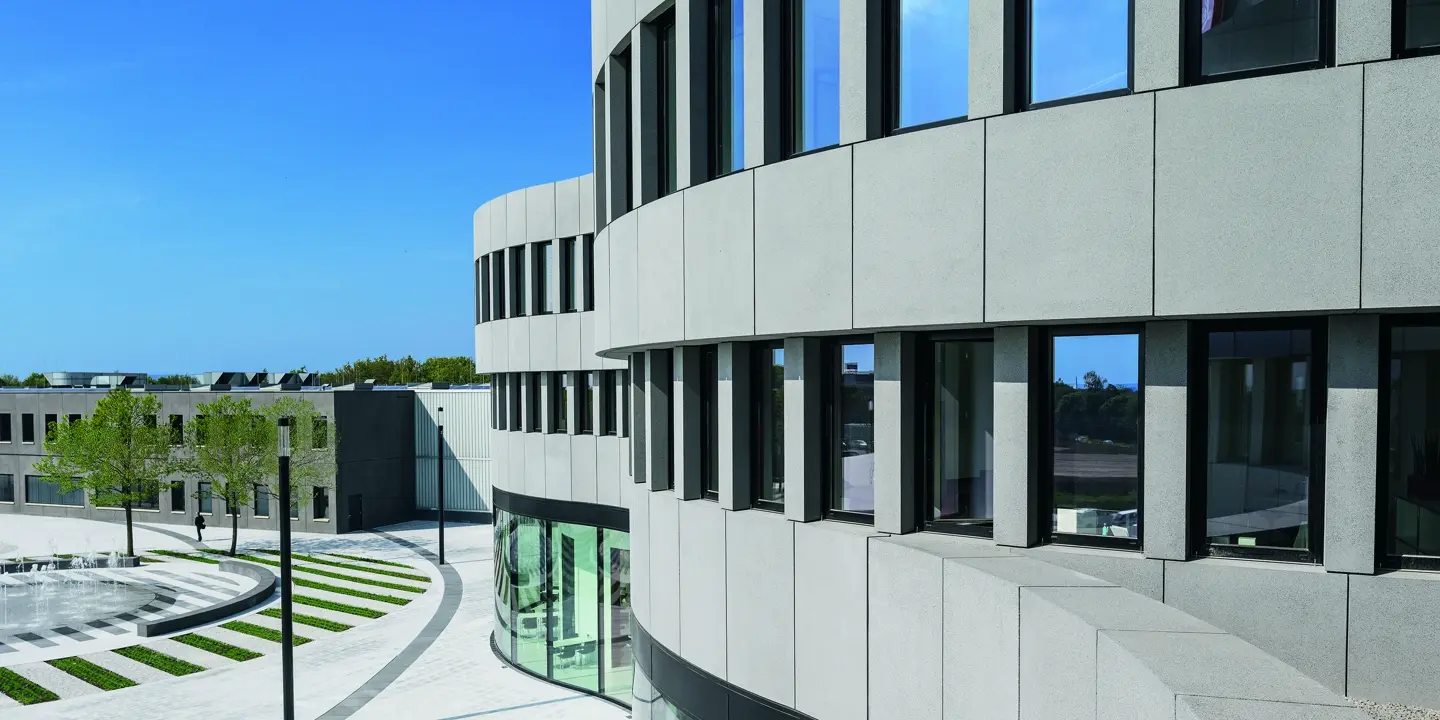 Leica Building