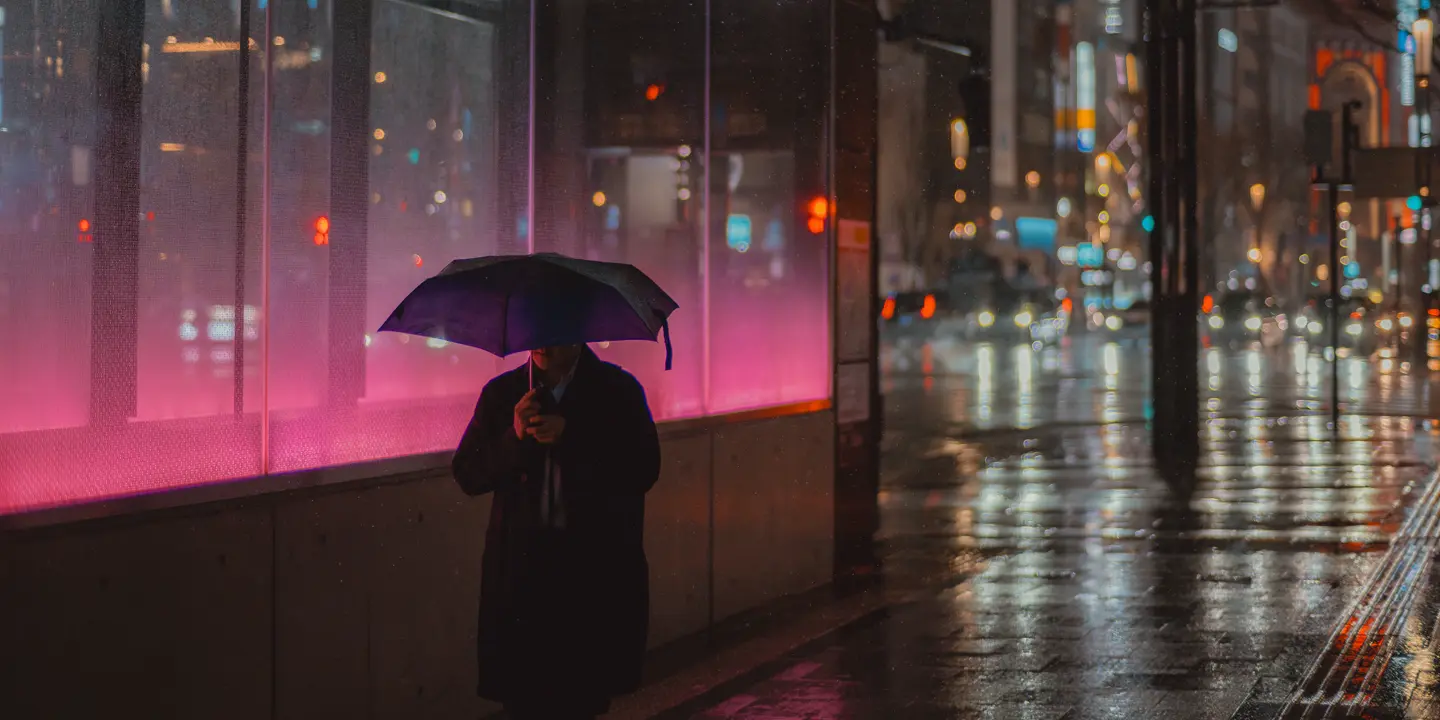 Streetphotography by rain and night