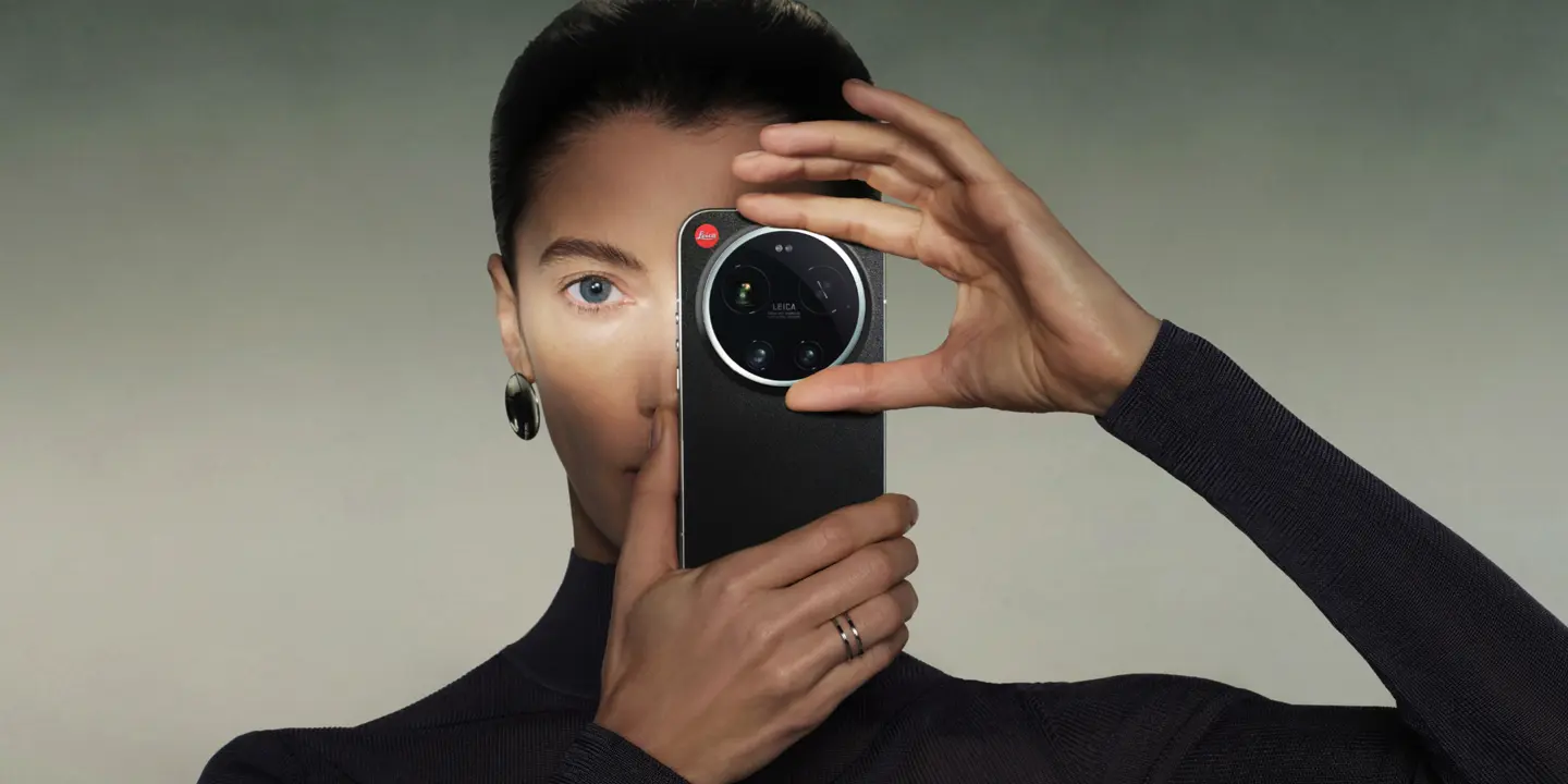 Woman using the Leica Leitzphone powered by Xiaomi