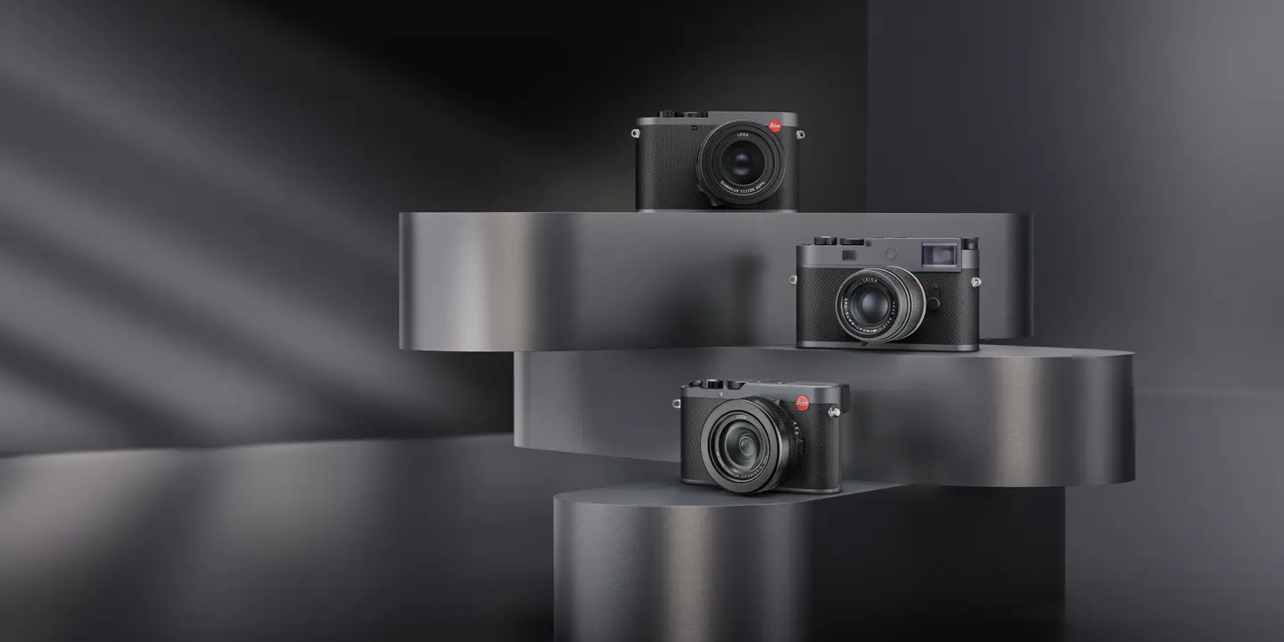 Leica Metal Gray products on a podest