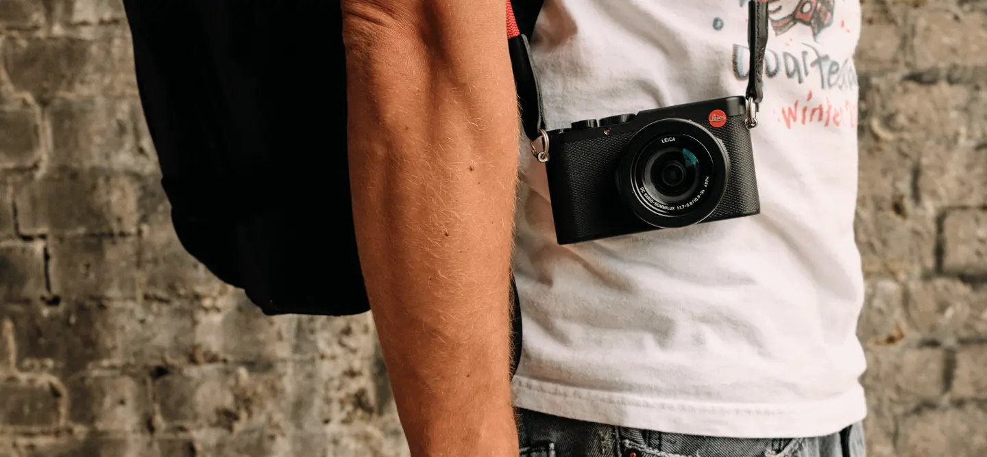 The D-Lux 8 with a Red Rope Strap