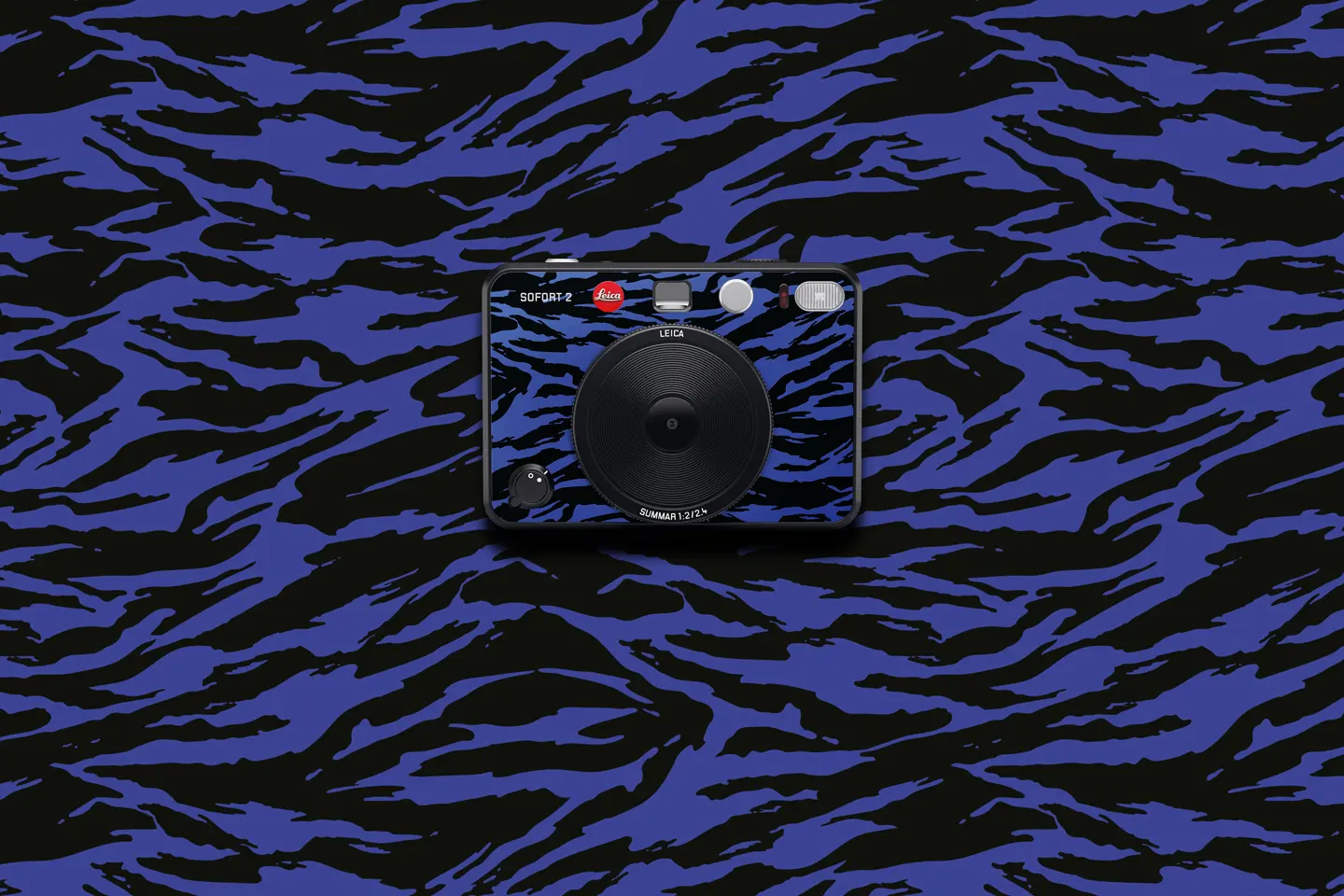 Leica Sofort 2 Burton Edition.
