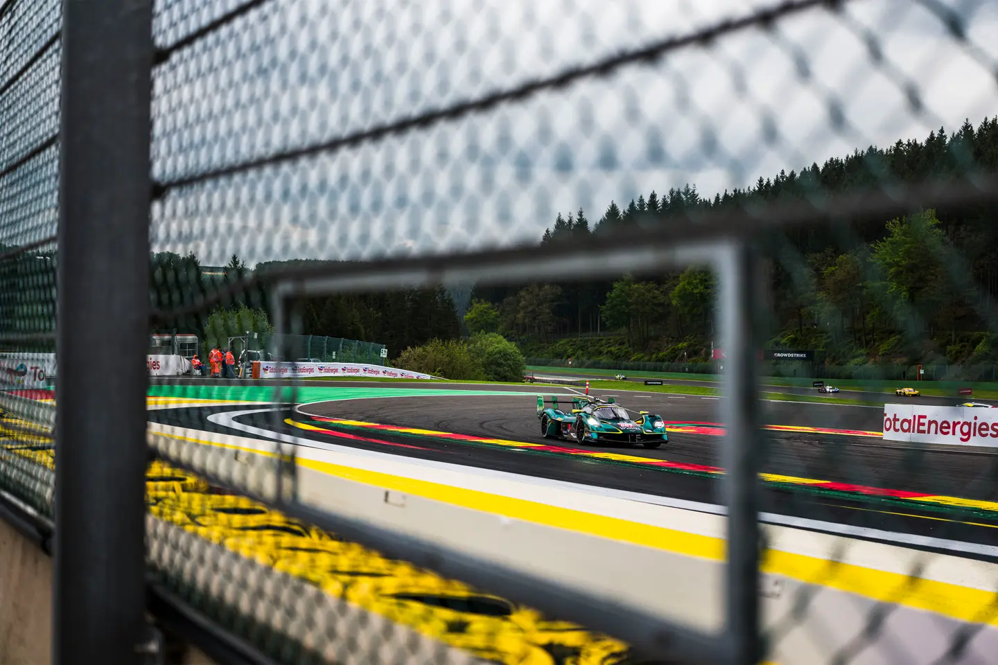 Car racing 24 Hours Le Mans - view behind the fence