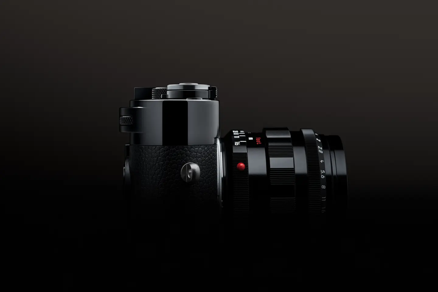 Leica M in black shadow 