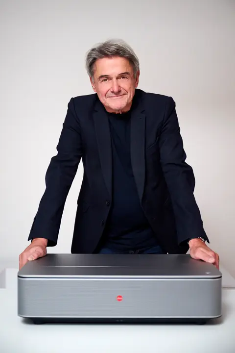 reiner holzemer stand behind the leica cine1